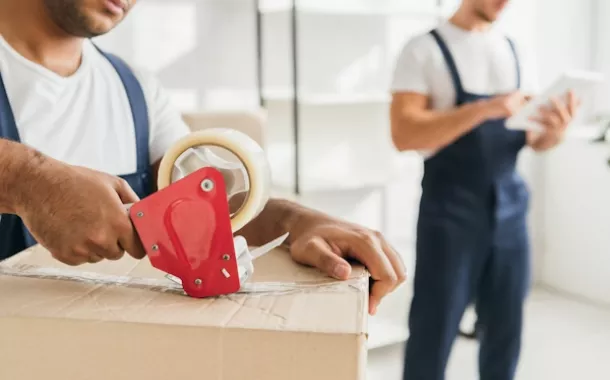 Wir verpacken Haushaltsgegenstände und Möbel gewissenhaft
